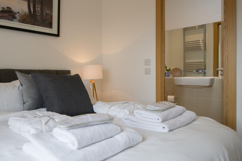 קאמברידג' Tailored Stays - Executive Town House חדר תמונה